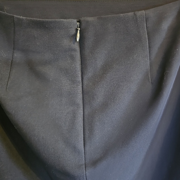 Tommy Hilfiger Size 2 Navy Blue Tube Skirt - Picture 5 of 8